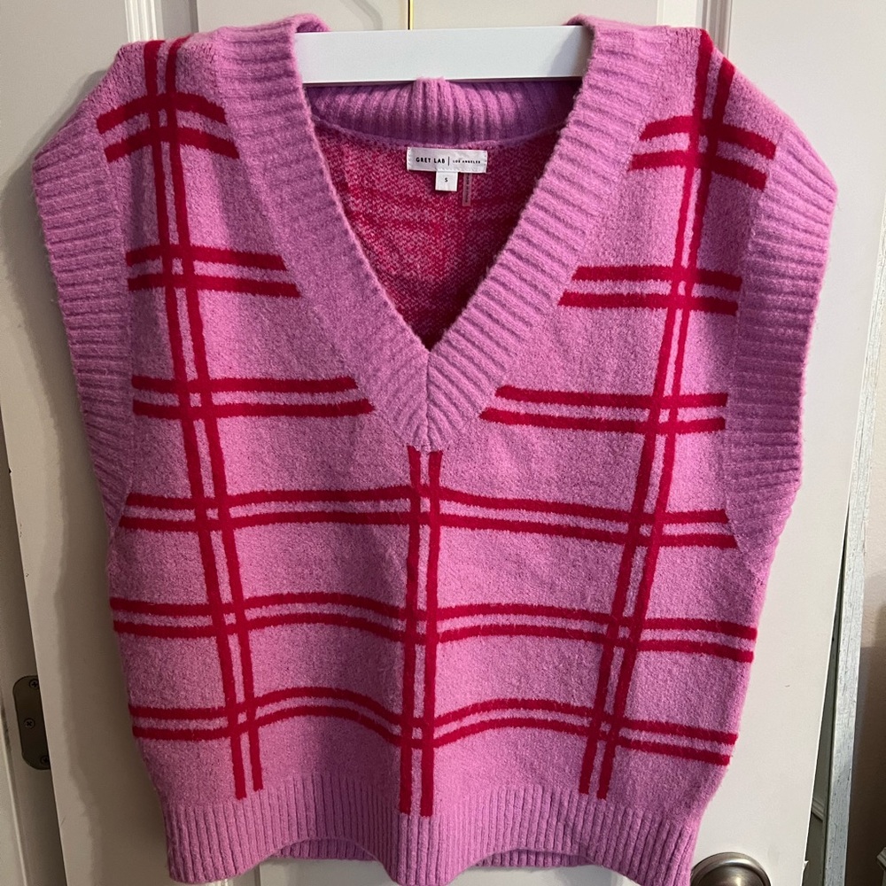 Women’s Sweater Vest